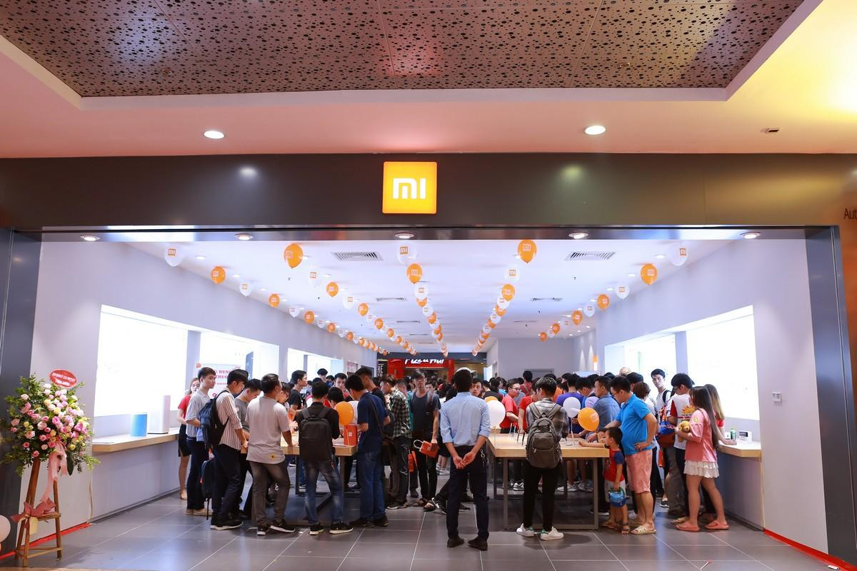 Mi Store đầu tiên tại Hà Nội của Xiaomi mở cửa đón khách Ảnh 10