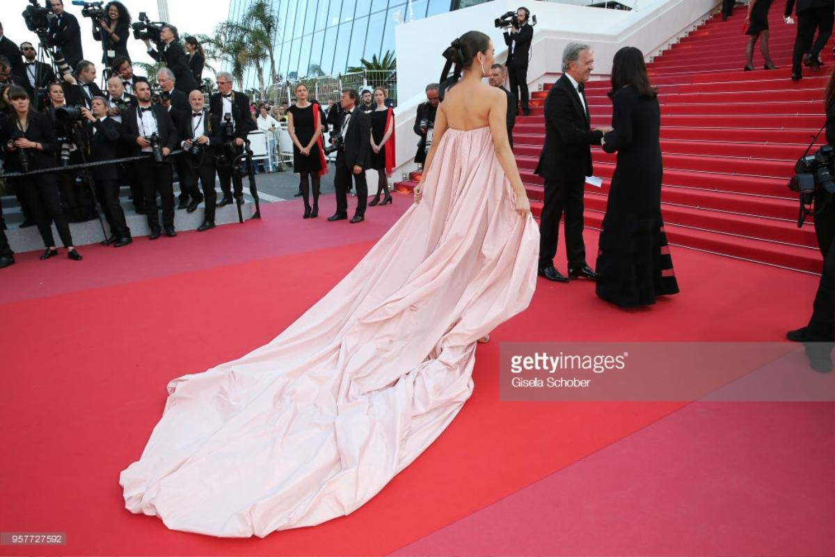 Hoàng Tử Thao, Chompoo Araya và loạt mỹ nhân Thái Lan gây náo loạn thảm đỏ Cannes ngày thứ năm Ảnh 33