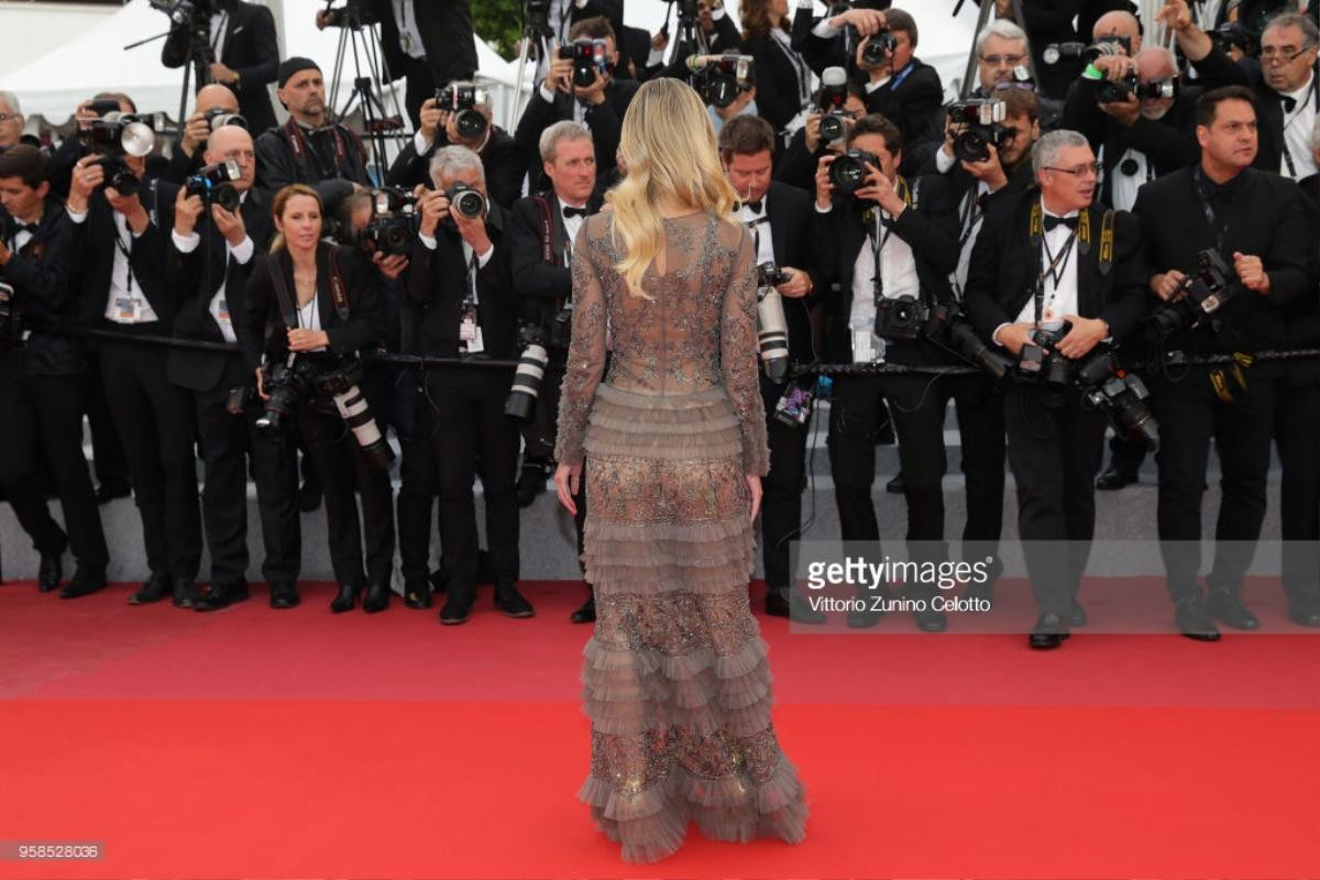 'Shock văn hóa' với những gương mặt 'lố, lộ và dị' trên thảm đỏ Cannes 2018 ngày 7 Ảnh 19