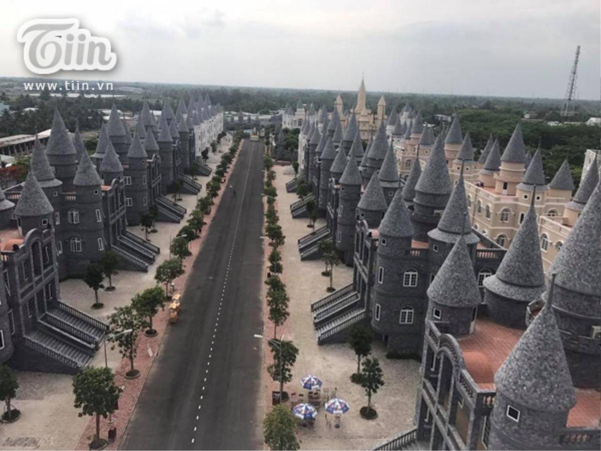 'Mắt tròn mắt dẹt' khi tận thấy 'Học viện Phù thủy Hogwarts' ngay giữa Hậu Giang Ảnh 2