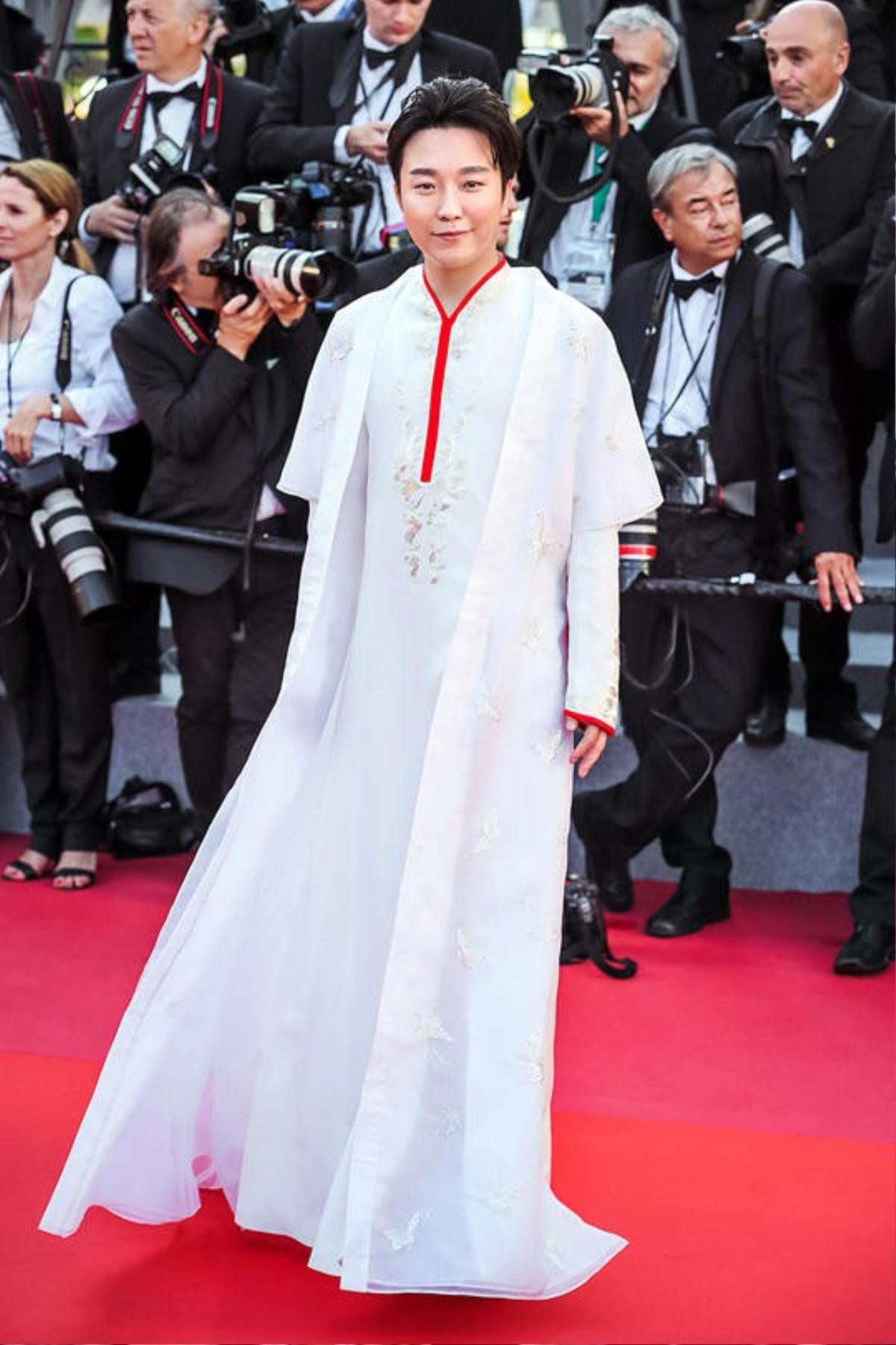 Những sao Hoa ngữ tự làm mình mất mặt tại Liên hoan phim Cannes 2018 Ảnh 14