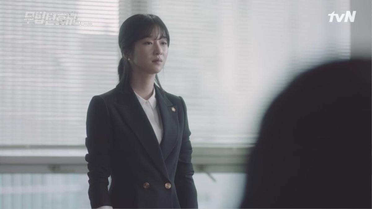 'Lawless Lawyer' khởi đầu đầy thuận lợi, liệu đây sẽ là tác phẩm giúp Lee Jun Ki lấy lại phong độ của mình? Ảnh 5