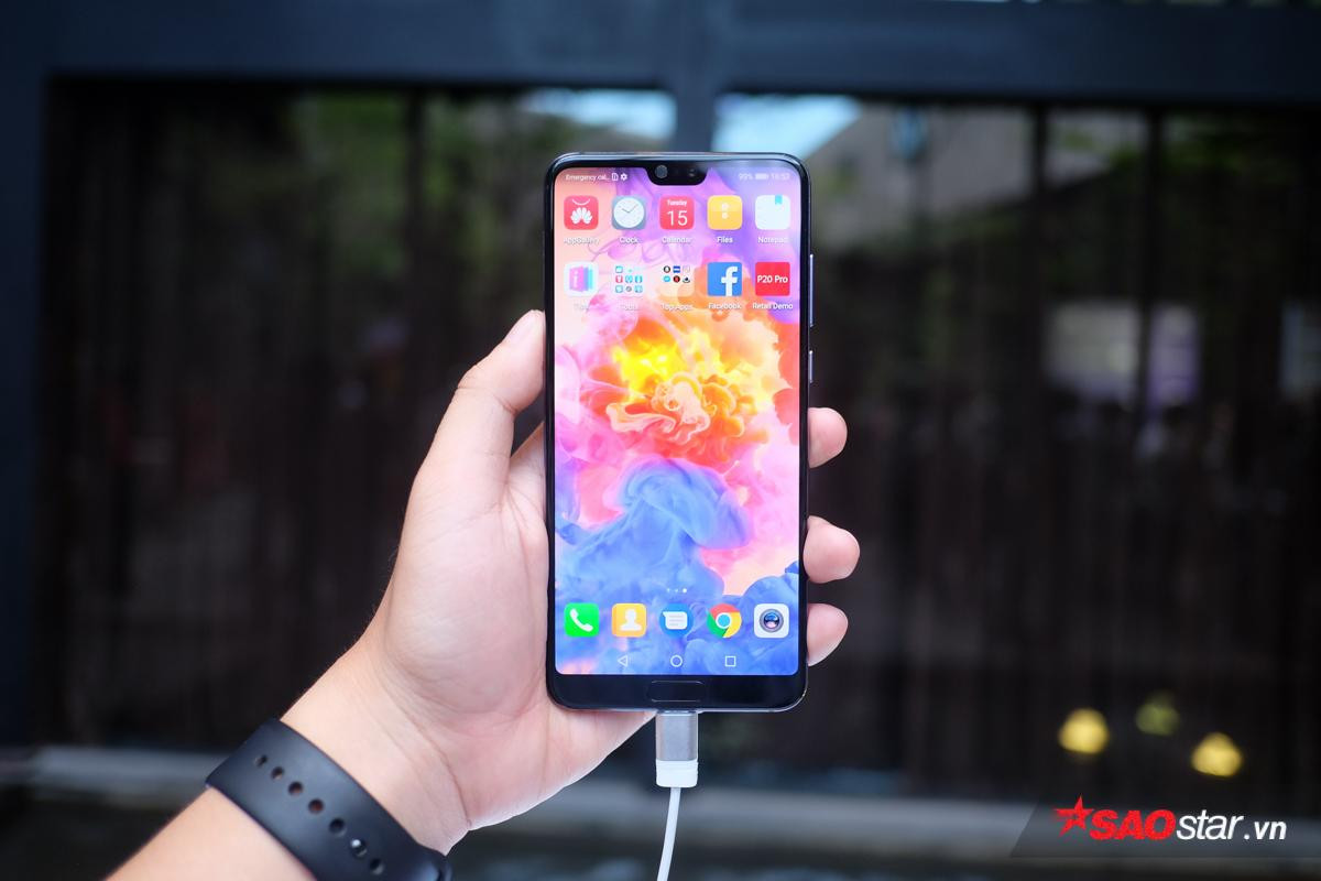 Huawei P20 Pro ra mắt tại Việt Nam: Có đến 3 camera sau, chụp đẹp như máy ảnh chuyên nghiệp Ảnh 2