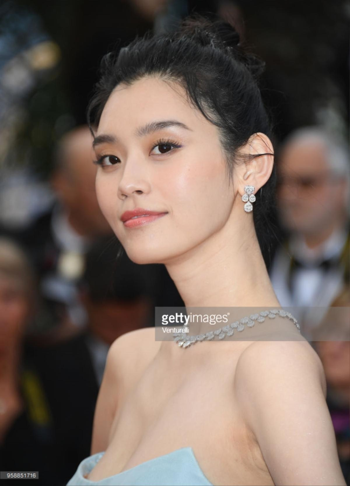 Lần đầu xuất hiện trên thảm đỏ Cannes 2018, Jessica và Vương Nguyên gây bão mạng xã hội Ảnh 14