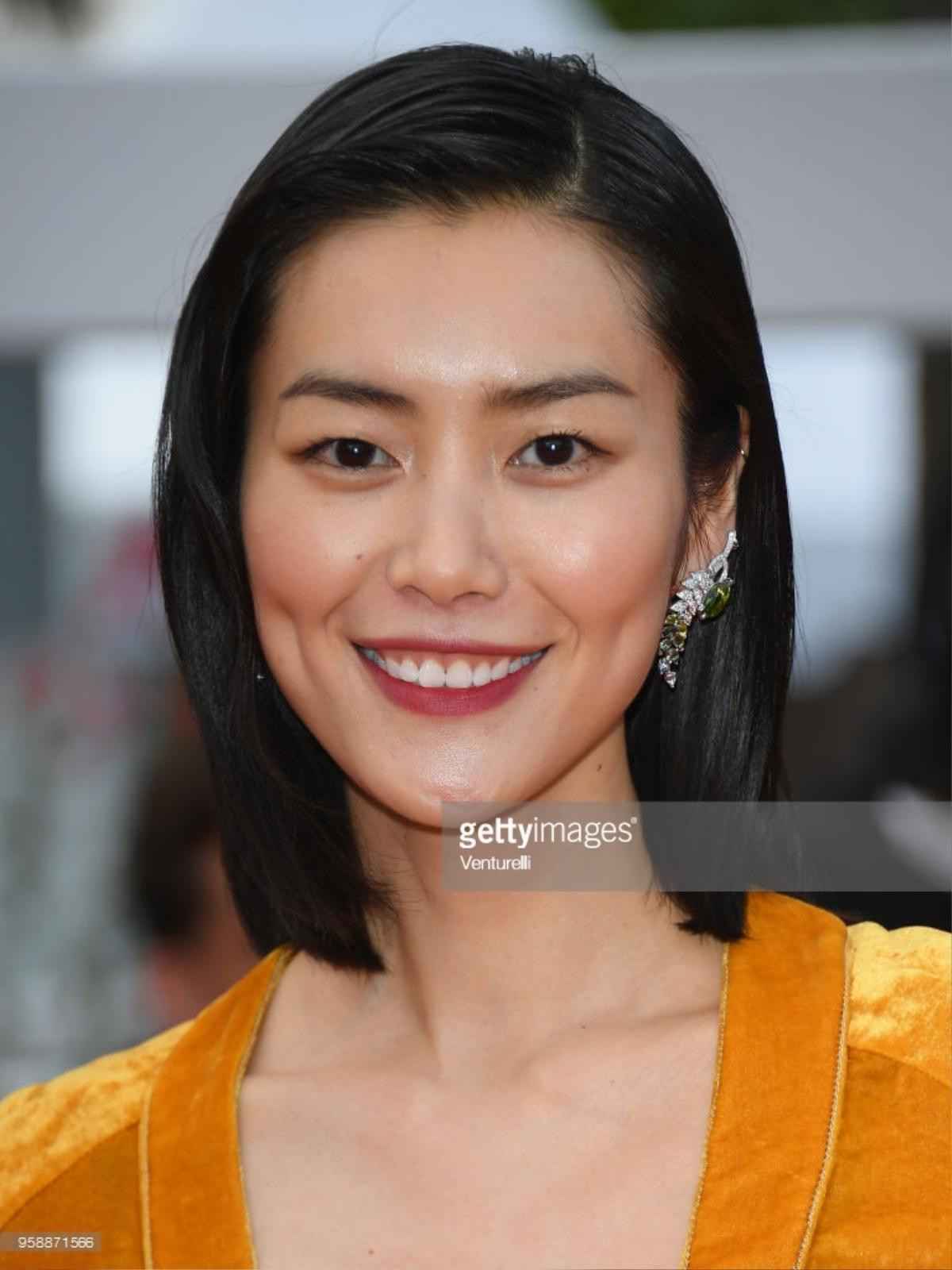 Lần đầu xuất hiện trên thảm đỏ Cannes 2018, Jessica và Vương Nguyên gây bão mạng xã hội Ảnh 21