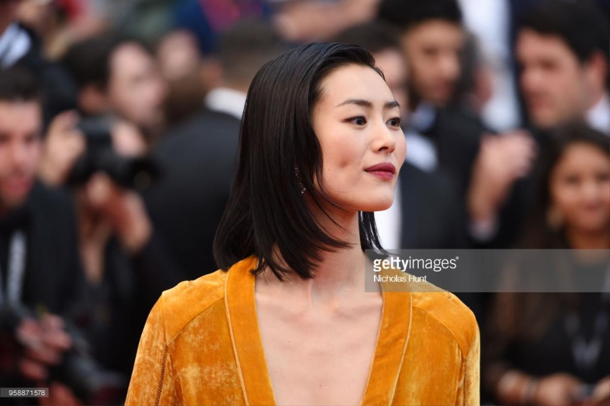 Lần đầu xuất hiện trên thảm đỏ Cannes 2018, Jessica và Vương Nguyên gây bão mạng xã hội Ảnh 22