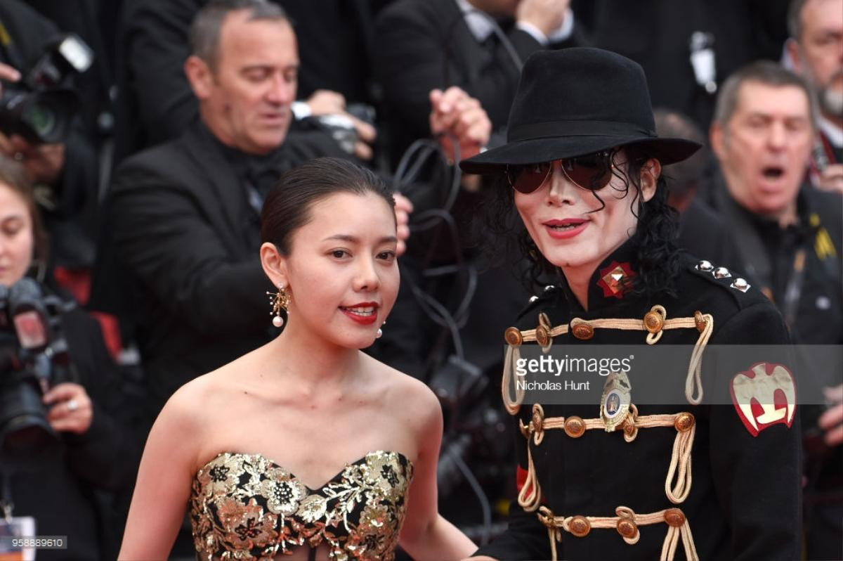 Michael Jackson, Chewbacca của Star Wars 'đại náo' thảm đỏ Cannes ngày 8 Ảnh 5