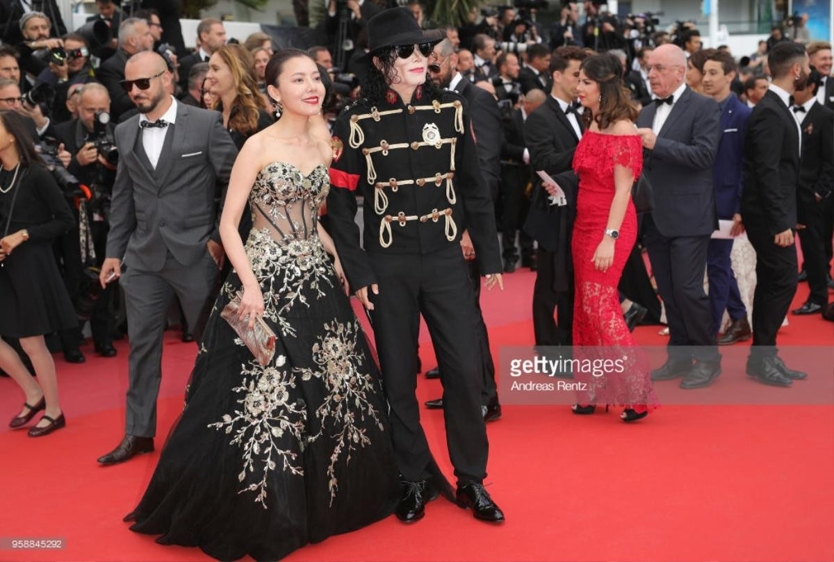 Lần đầu xuất hiện trên thảm đỏ Cannes 2018, Jessica và Vương Nguyên gây bão mạng xã hội Ảnh 39