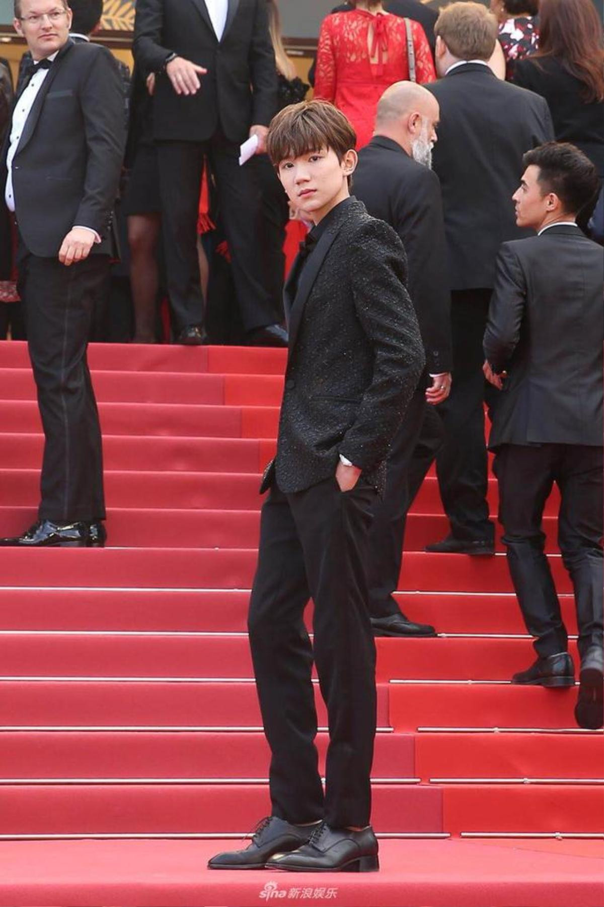 Lần đầu xuất hiện trên thảm đỏ Cannes 2018, Jessica và Vương Nguyên gây bão mạng xã hội Ảnh 10