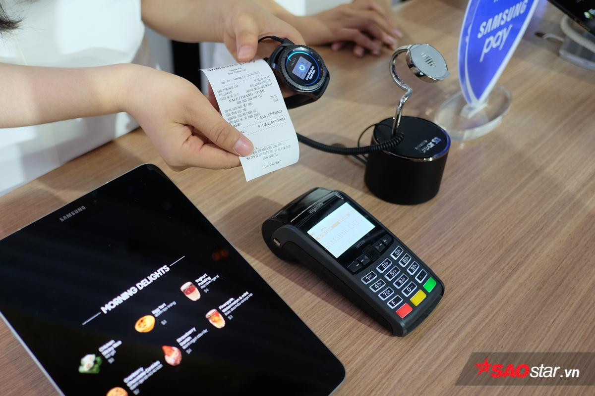 Samsung Pay bổ sung tính năng mới: Có thể thanh toán bằng đồng hồ Gear S3, rút được tiền mặt ở ATM Ảnh 6