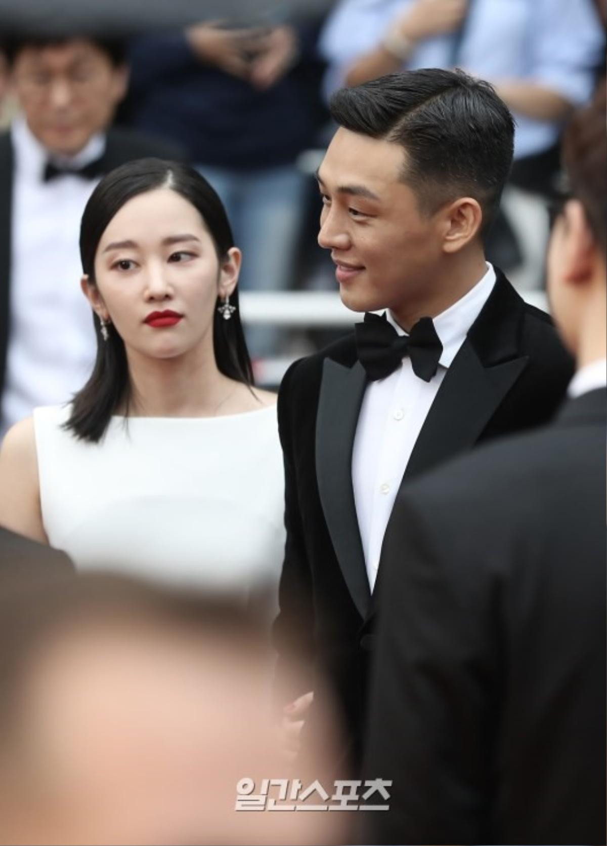 Các mỹ nam châu Á Yoo Ah In, Huỳnh Hiểu Minh, Steven Yeun lấn át phái nữ trên thảm đỏ Cannes ngày 9 Ảnh 14