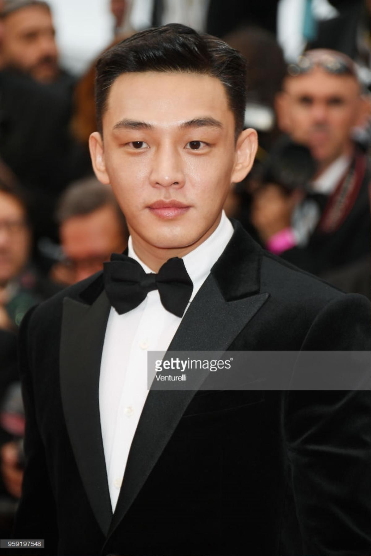 Các mỹ nam châu Á Yoo Ah In, Huỳnh Hiểu Minh, Steven Yeun lấn át phái nữ trên thảm đỏ Cannes ngày 9 Ảnh 1