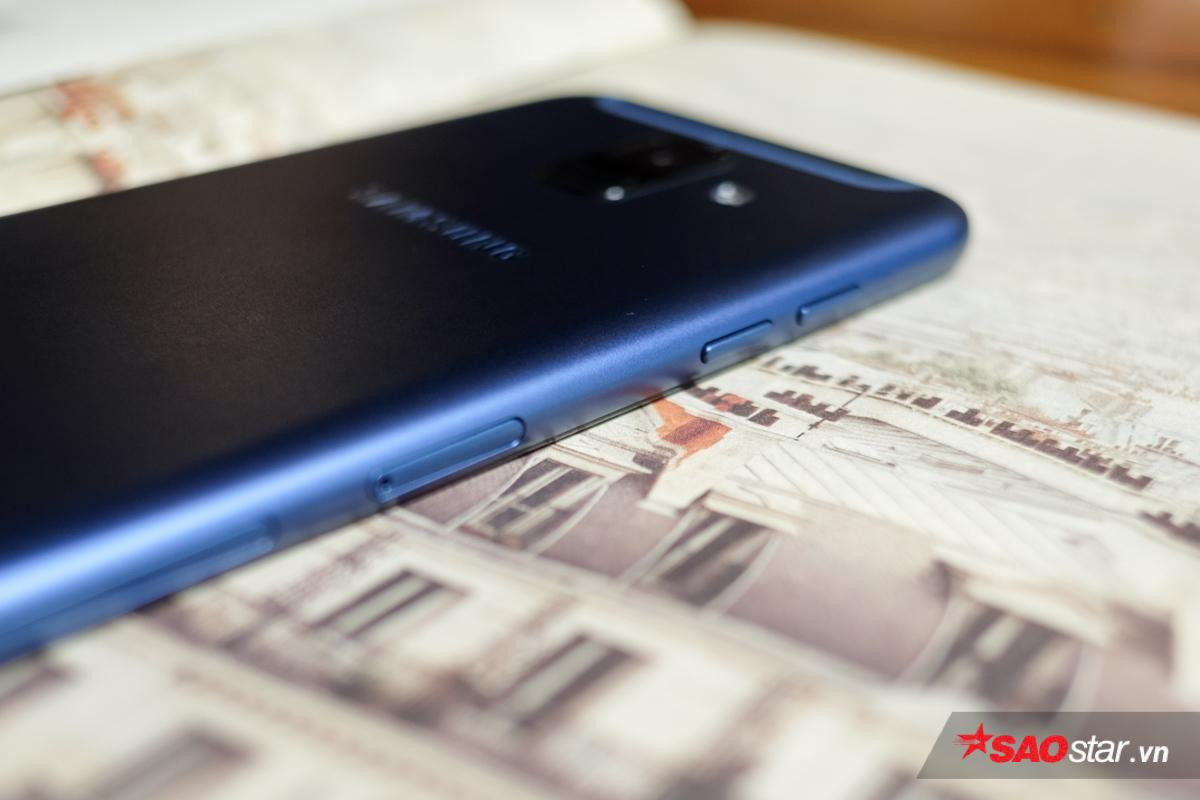 Mở hộp Samsung Galaxy A6: Thiết kế đẹp, camera selfie tốt Ảnh 11