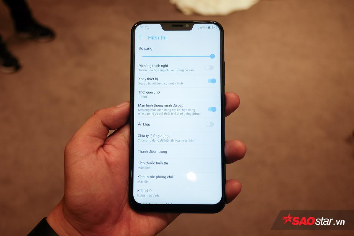 Cận cảnh ZenFone 5 vừa ra mắt tại VN: Thiết kế bóng bẩy, màn hình 'tai thỏ' và camera cao cấp Ảnh 5