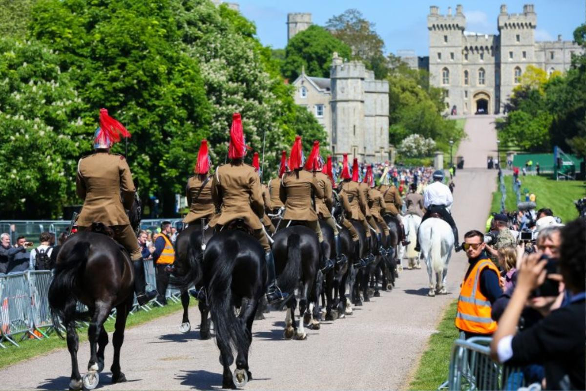 Diễn tập siêu hoành tráng trước đám cưới Hoàng tử Harry và nàng 'lọ lem' Meghan Ảnh 11