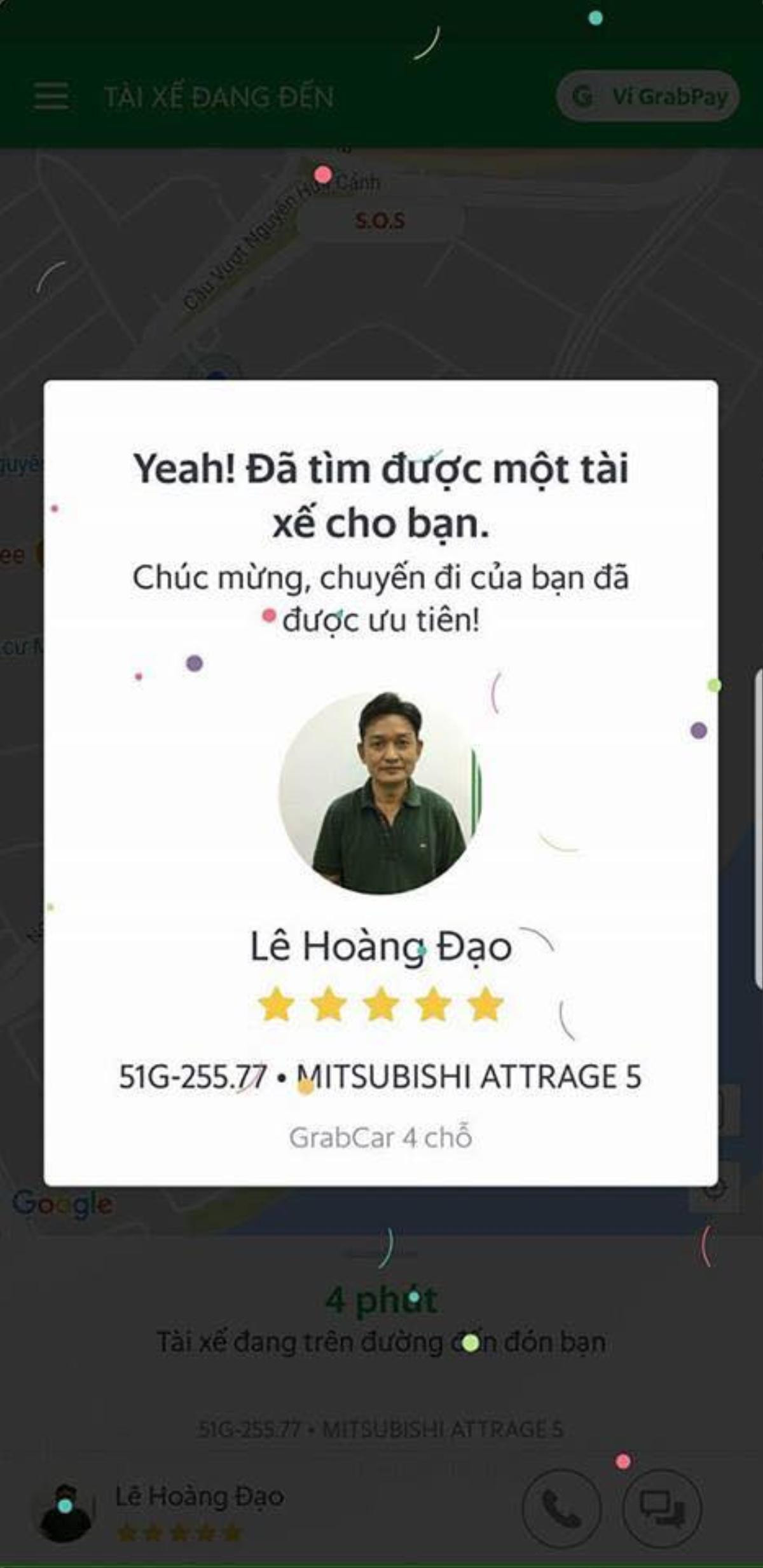 Dân mạng náo loạn truy lùng bác tài xế Grab hào phóng nhất 'Vịnh Bắc Bộ': Chuẩn bị cả 'siêu thị' đồ ăn miễn phí trên xe cho khách Ảnh 1