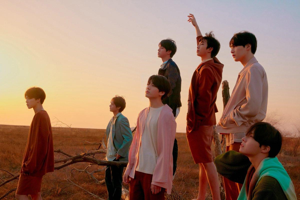 Nóng: BTS đẹp trai đến 'nghẹt thở' trong bom tấn trở lại, fan hồi hộp đếm view Ảnh 7