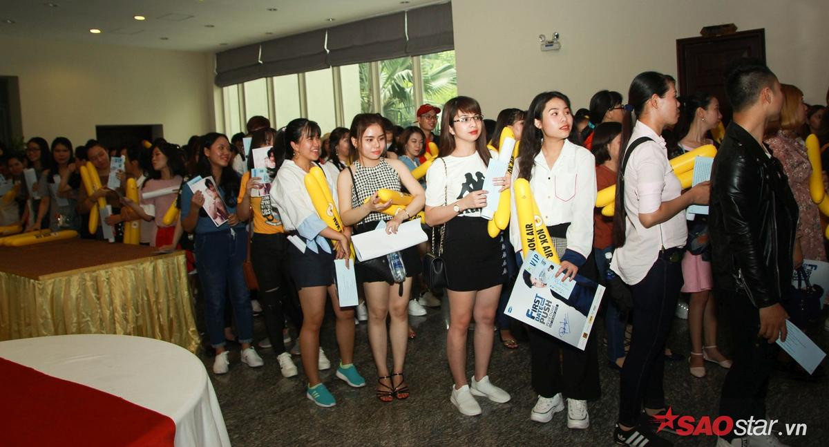 'Thính' của Push Puttichai ngợp trời tại fan meeting Việt Nam khiến người hâm mộ 'điêu đứng' Ảnh 1