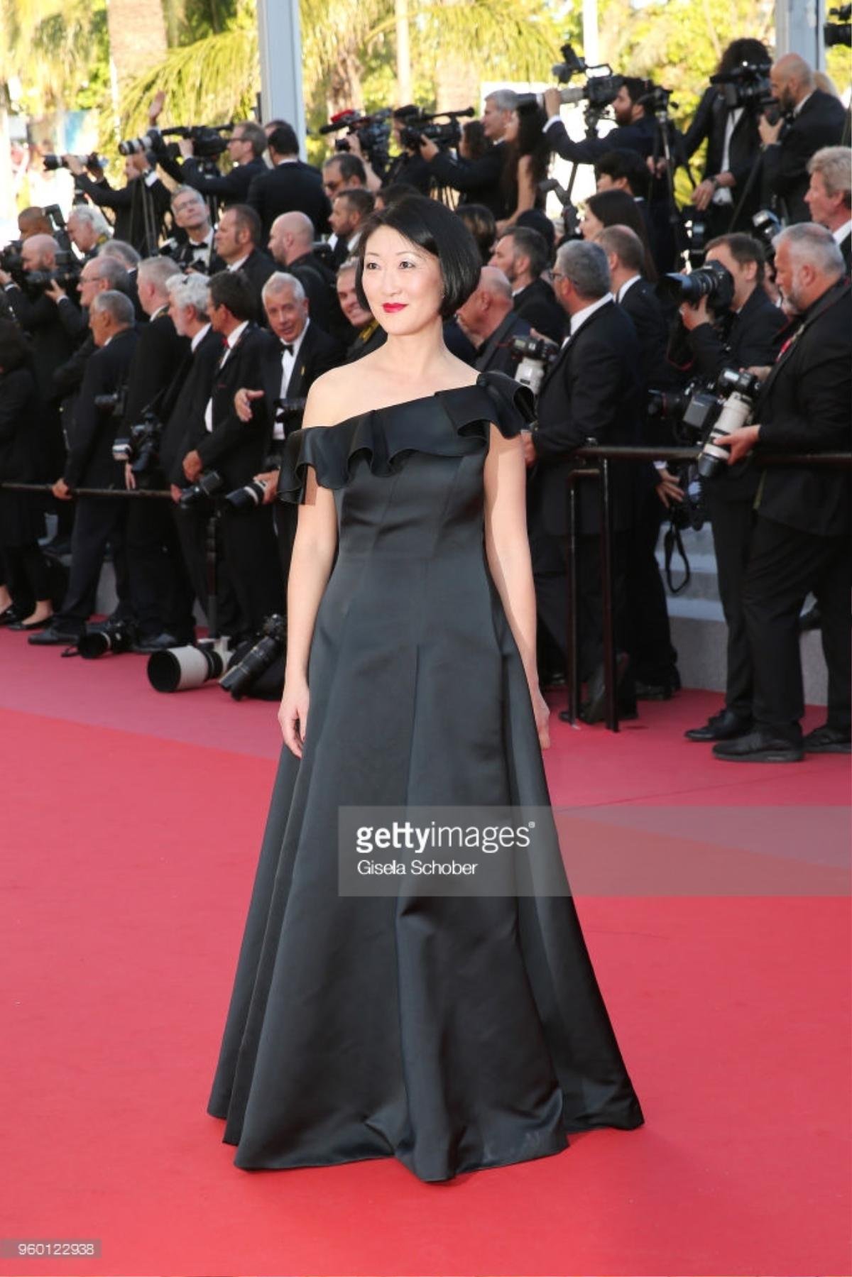 Bế mạc Cannes 2018: Lý Nhã Kỳ kiêu sa bên đạo diễn Cành cọ vàng Hirokazu Koreeda Ảnh 24