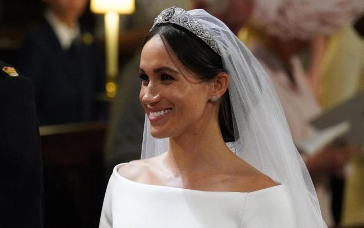 Khám phá công thức trang điểm của công nương Meghan Markle tại Lễ cưới Hoàng gia