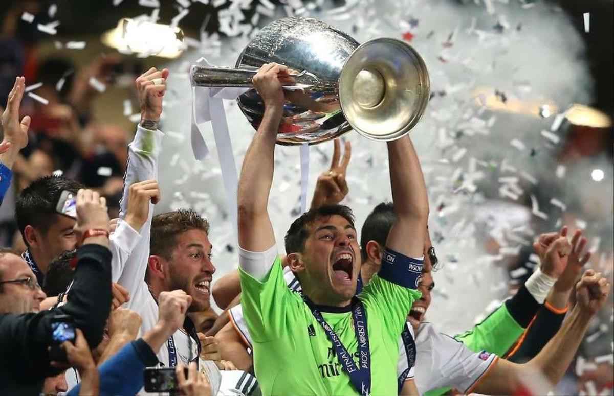 Iker Casillas: Vị thánh sống giữa những thần thoại thành Madrid Ảnh 5