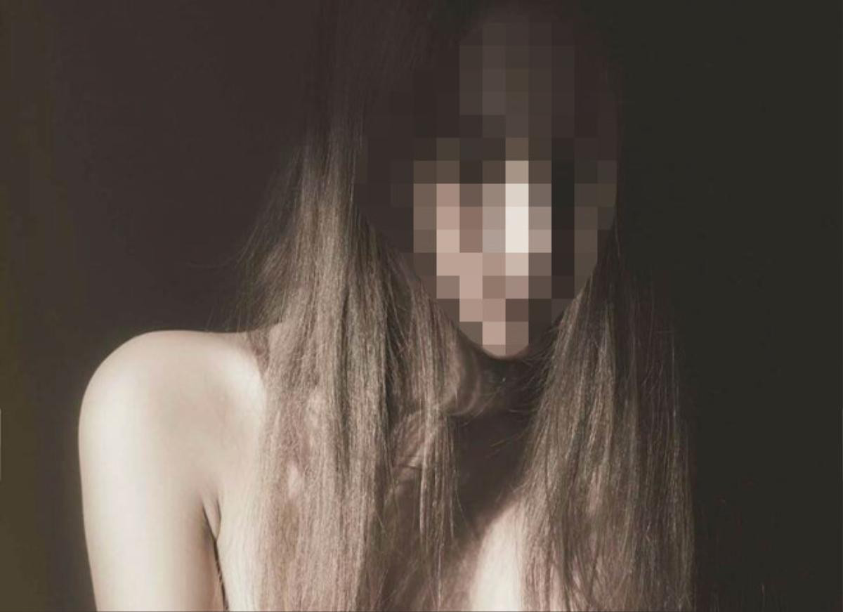 Có tế bào nam trong vùng kín nữ mẫu nude tố bị họa sĩ hiếp dâm? Ảnh 1