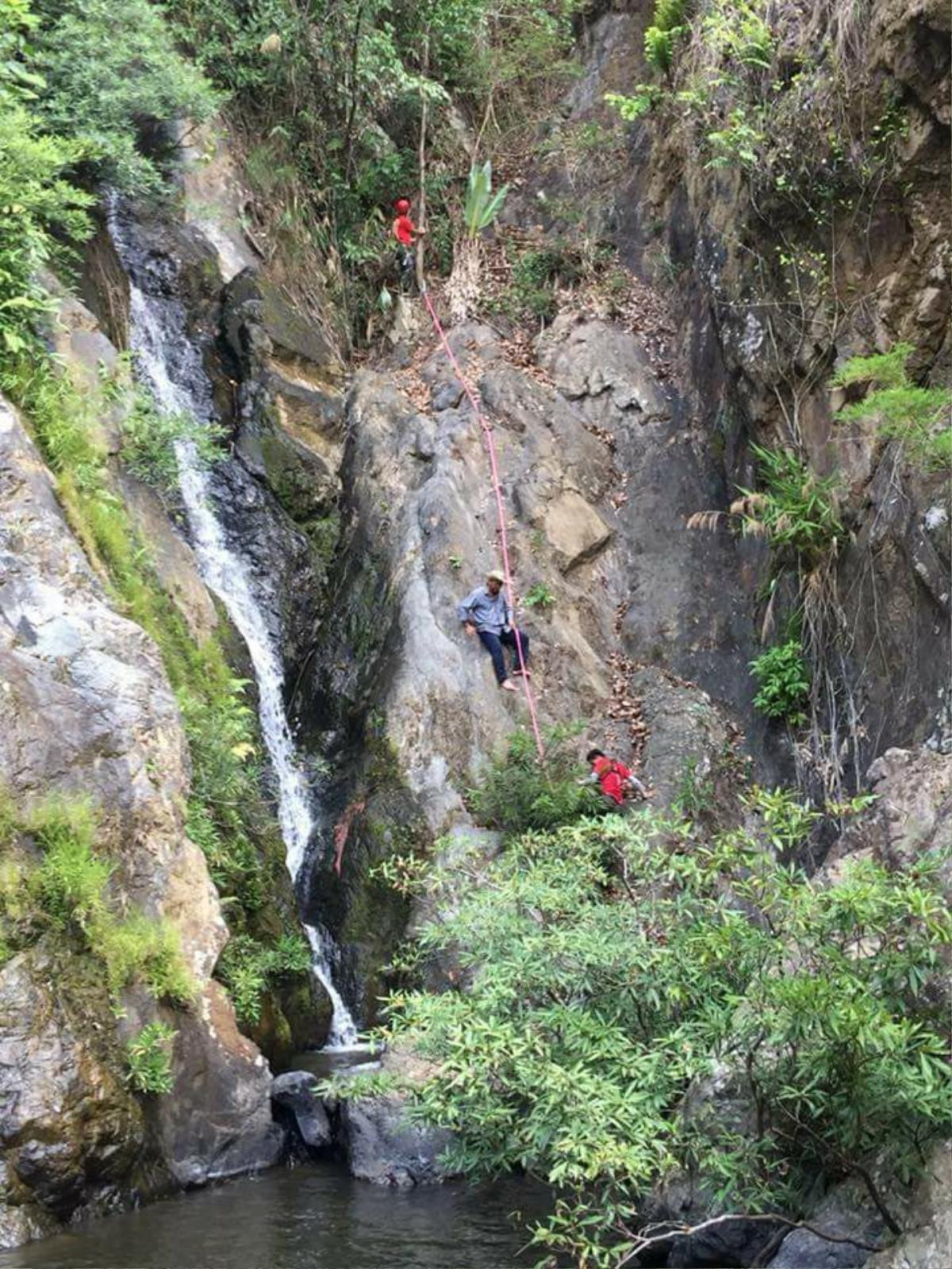 Có nên cấm phượt thủ vào cung trekking Tà Năng - Phan Dũng sau vụ nam phượt thủ tử nạn? Ảnh 4