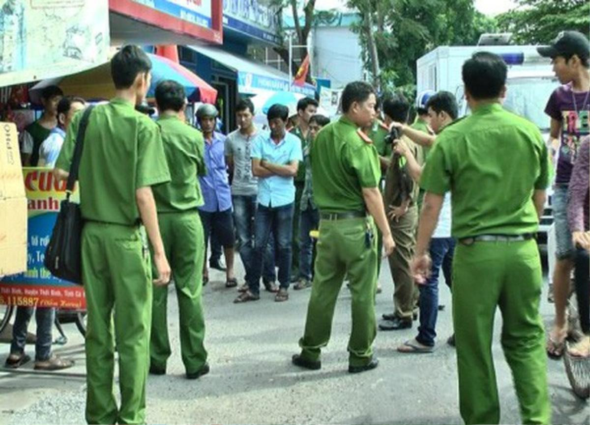 Nghịch tử dùng búa chém bà nội 3 nhát tử vong Ảnh 1