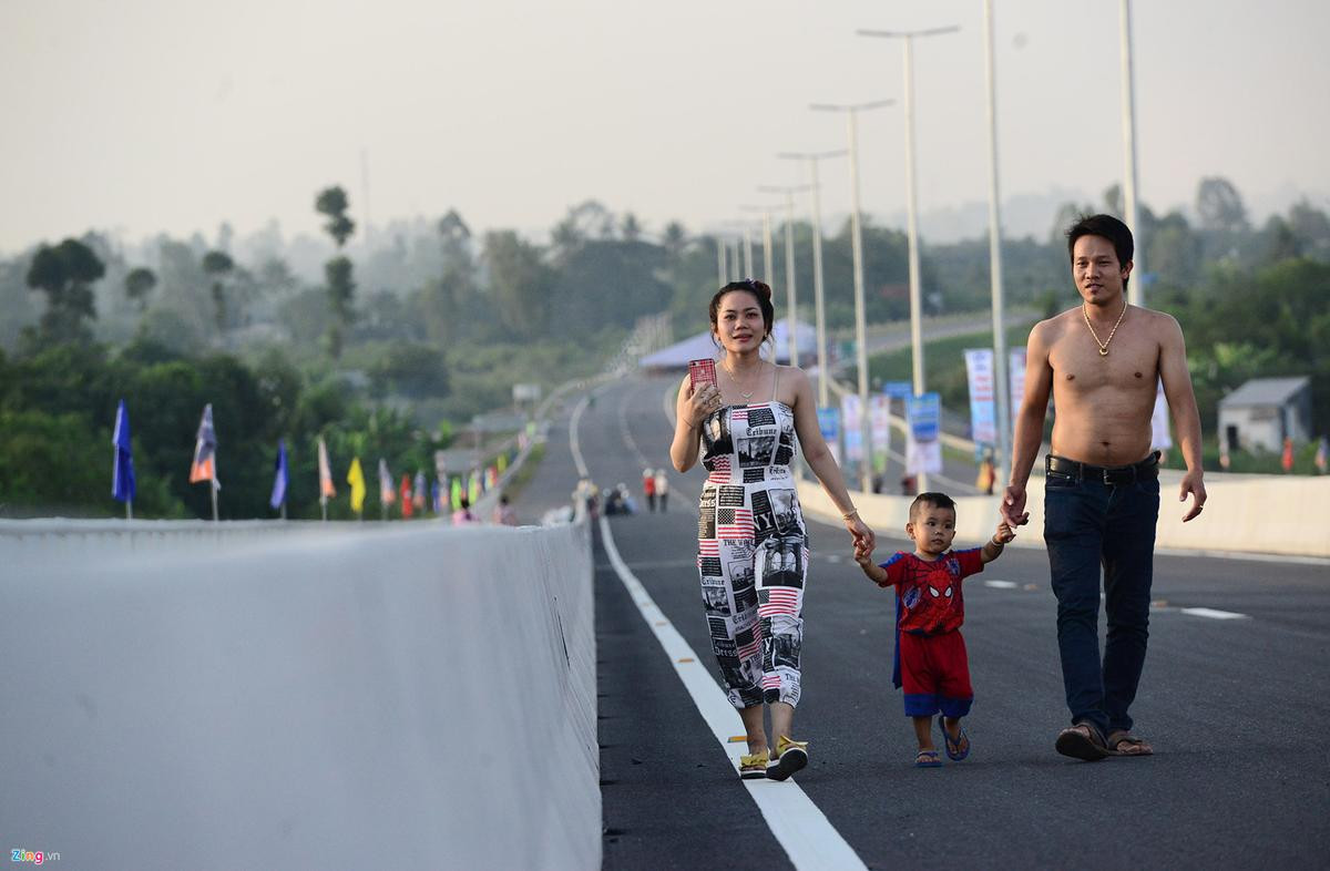 Chia tay phà trăm tuổi, đón cầu Cao Lãnh Ảnh 2