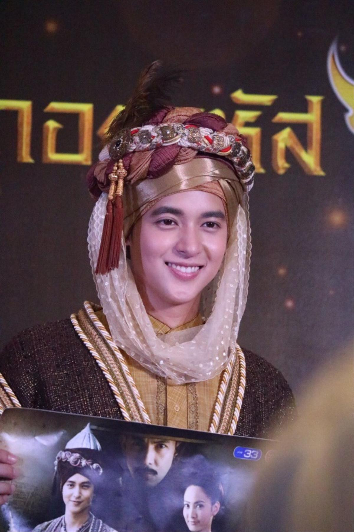 James Jirayu: Nỗi khiếp sợ của các bạn diễn nữ, bài toán đau đầu đối với đạo diễn vì quá… xinh đẹp Ảnh 20