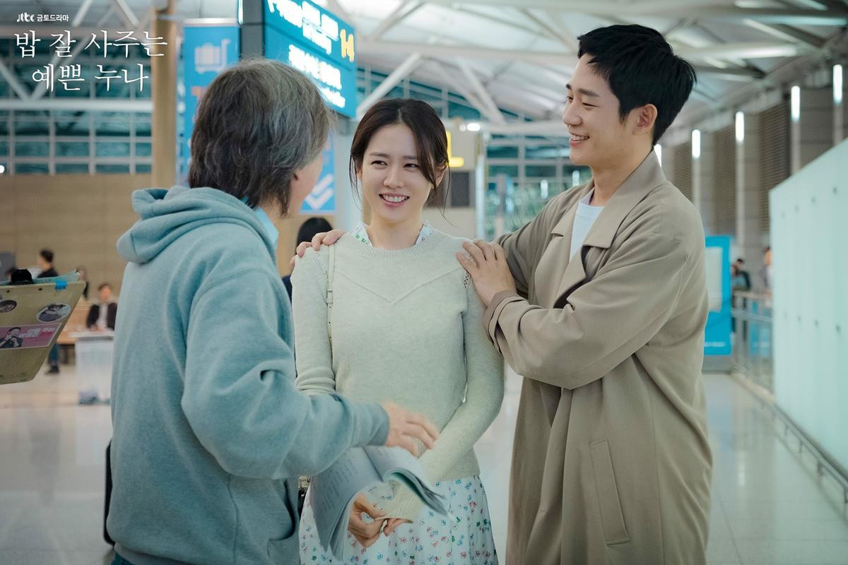 Jung Hae In trả lời tin đồn hẹn hò bí mật với ‘chị đẹp’ Son Ye Jin Ảnh 4