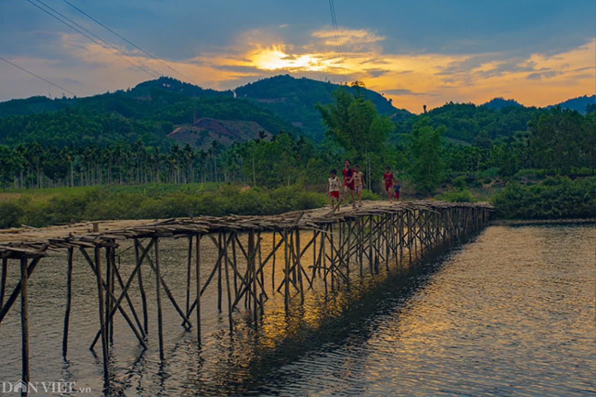 Ảnh đẹp trẻ em vùng cao: Hồn nhiên ánh mắt trong veo nụ cười Ảnh 4