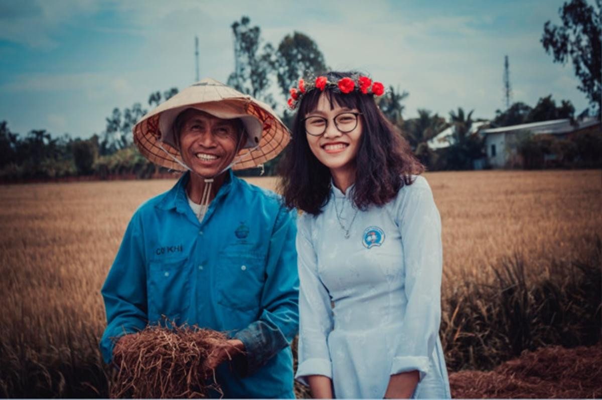 Nữ sinh Cần Thơ rạng rỡ bên người cha chưa từng đi họp phụ huynh Ảnh 1