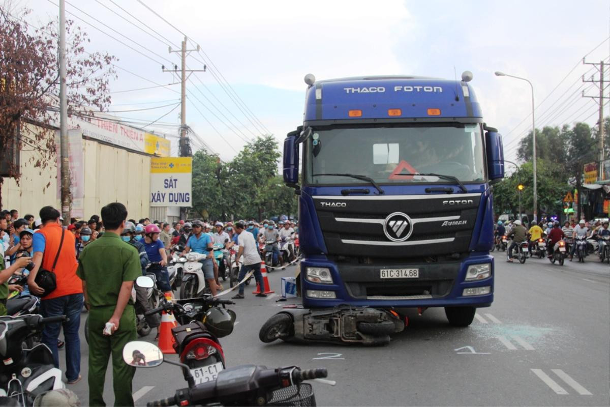 Thông tin mới nhất vụ bé gái 3 tuổi tử vong, thai nhi 7 tháng văng khỏi bụng mẹ sau va chạm với container Ảnh 1