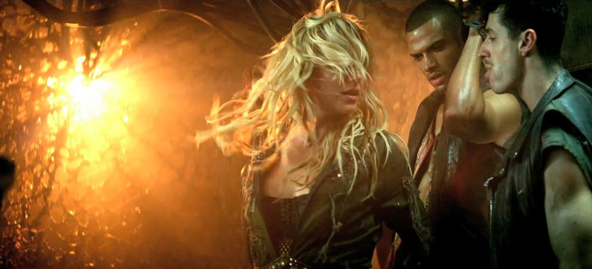 Nhá hàng cho MV mới: Britney Spears tiếp tục kéo dài danh sách dàn trai 6 múi ngon lành nhất Hollywood Ảnh 8