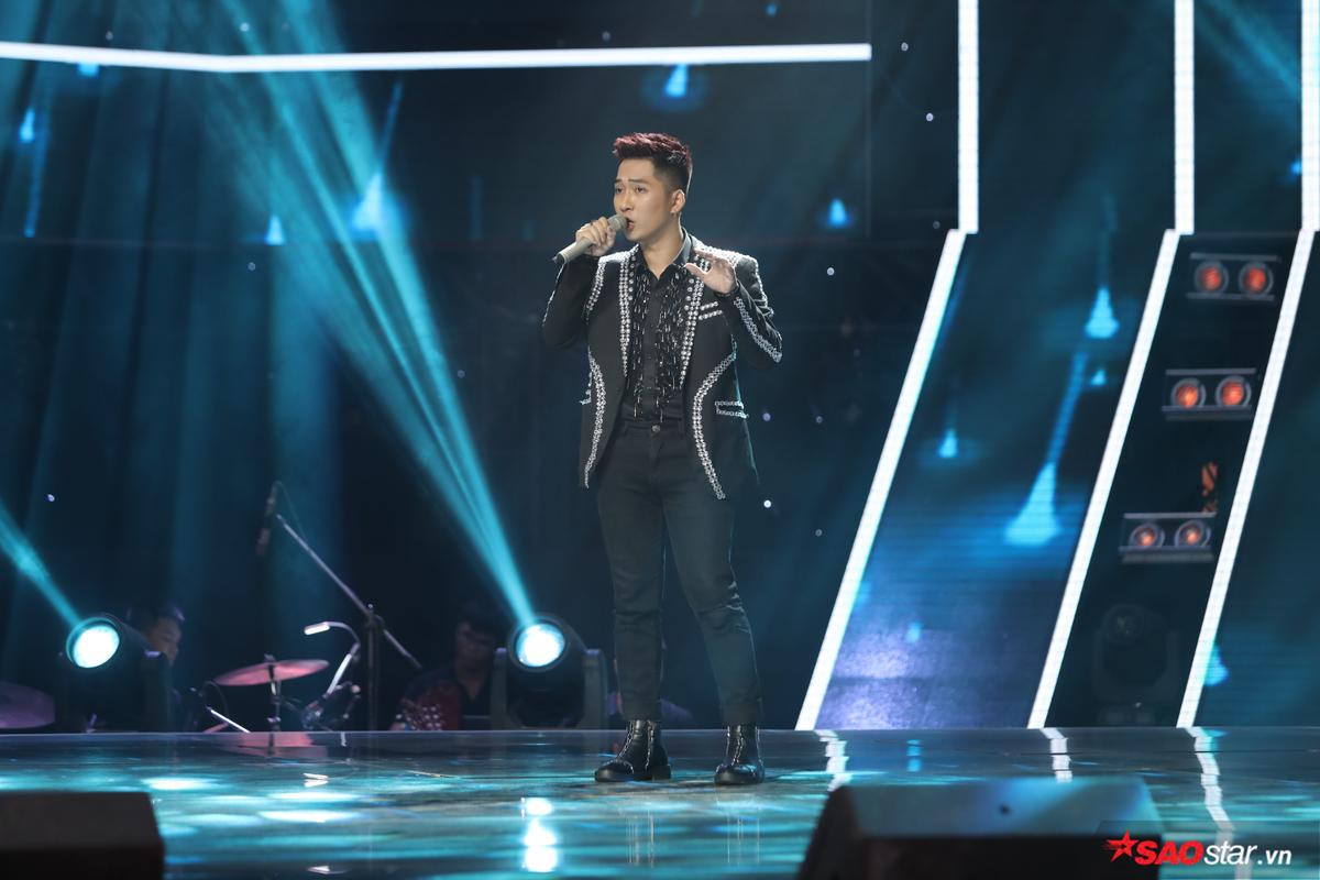 Chàng trai lấp lánh nhất tập 3 'The Voice' gây chú ý vì chiếc áo đính 1000 viên đá Ảnh 3