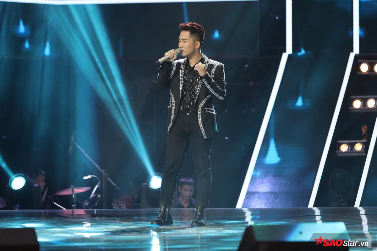 Chàng trai lấp lánh nhất tập 3 'The Voice' gây chú ý vì chiếc áo đính 1000 viên đá Ảnh 5