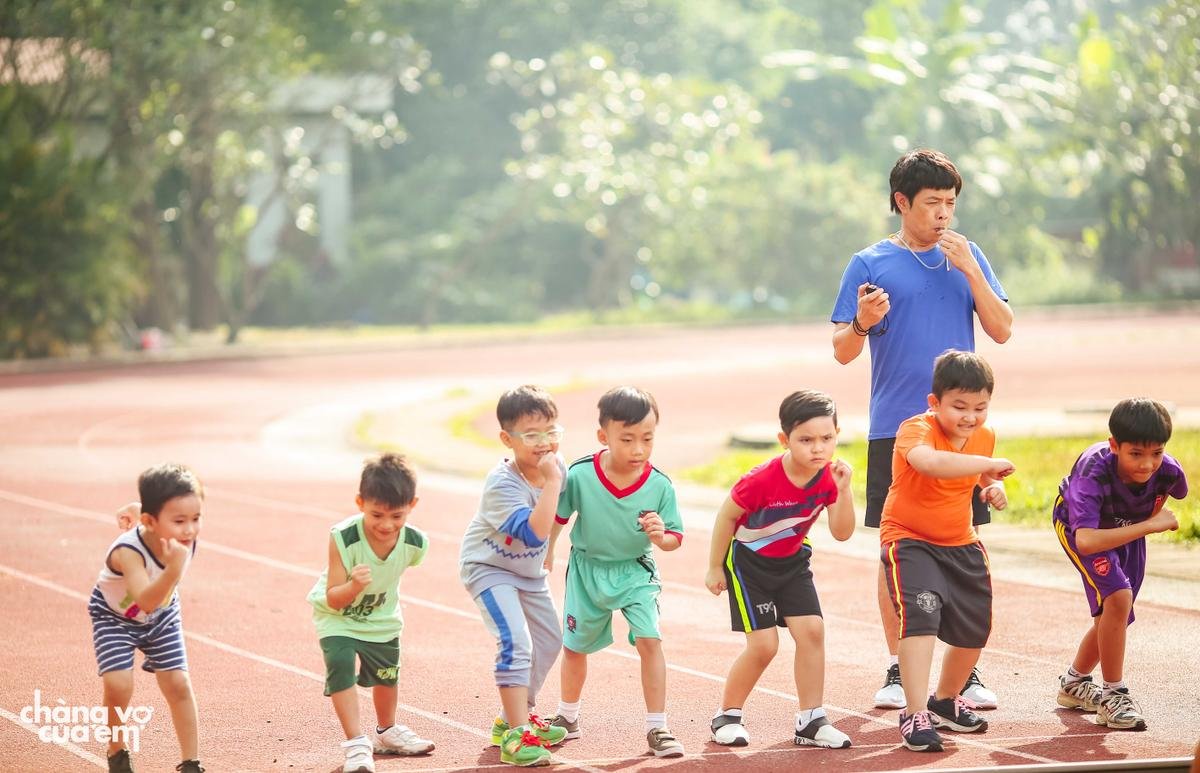 Không cần giả gái hay 'ẻo lả', Thái Hòa vẫn gây cười khi 'làm vợ' của Phương Anh Đào Ảnh 9