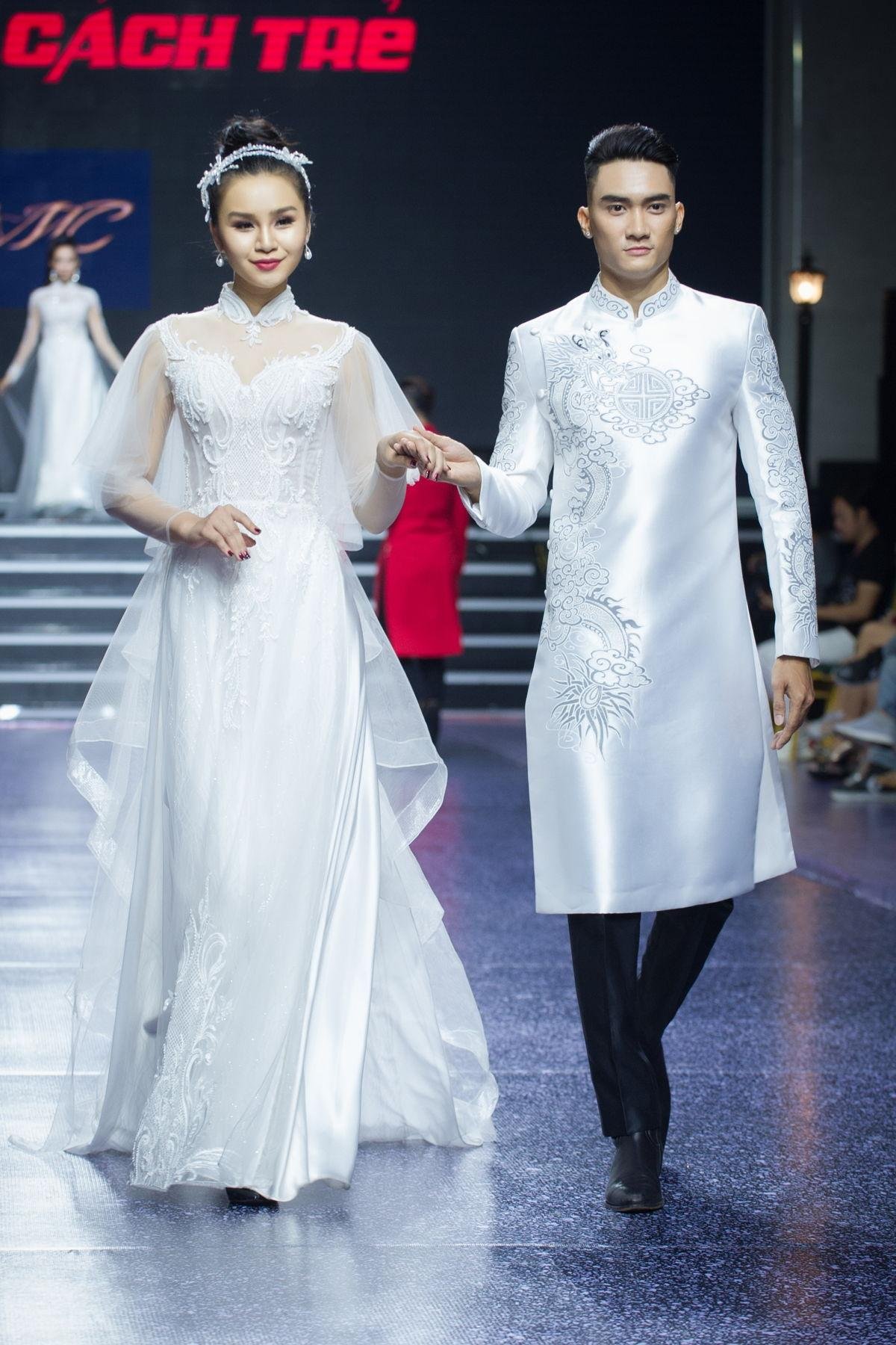 Nam thanh, nữ tú của Siêu mẫu Việt Nam 2018 tự tin catwalk cùng Ngọc Tình, Hải Triều Ảnh 10