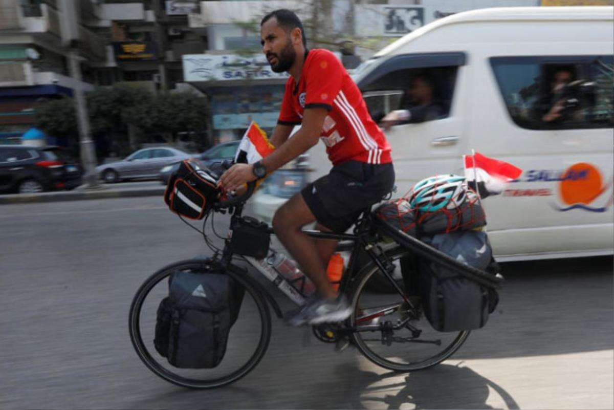 CĐV Ai Cập đạp xe hơn 5.000km để tới Nga xem World Cup 2018 Ảnh 1