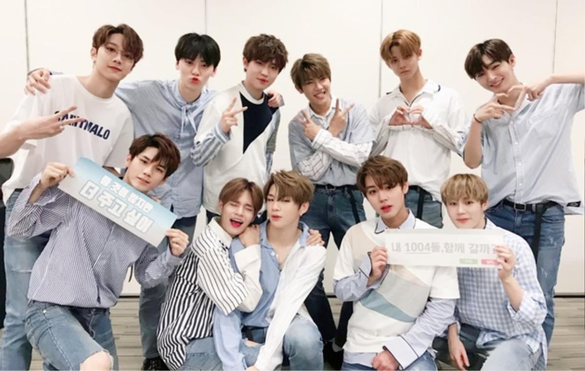 Vừa ăn vừa khóc đến cạn nước mắt nhưng Wanna One vẫn 'mãi một tình yêu' với món tủ này Ảnh 2