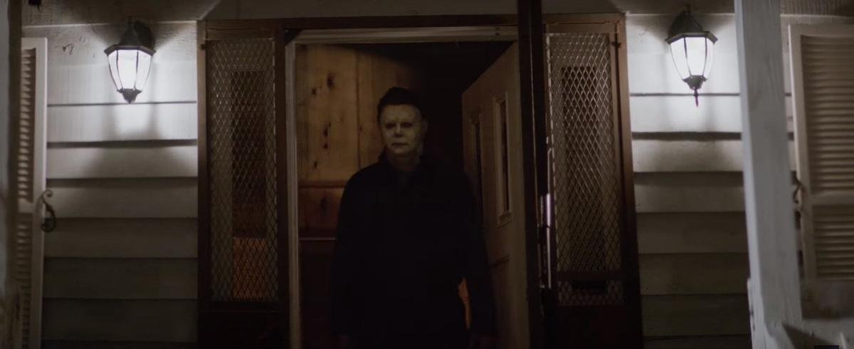 Sát nhân máu lạnh Michael Myers tái xuất trong trailer phim kinh dị 'Halloween' Ảnh 16