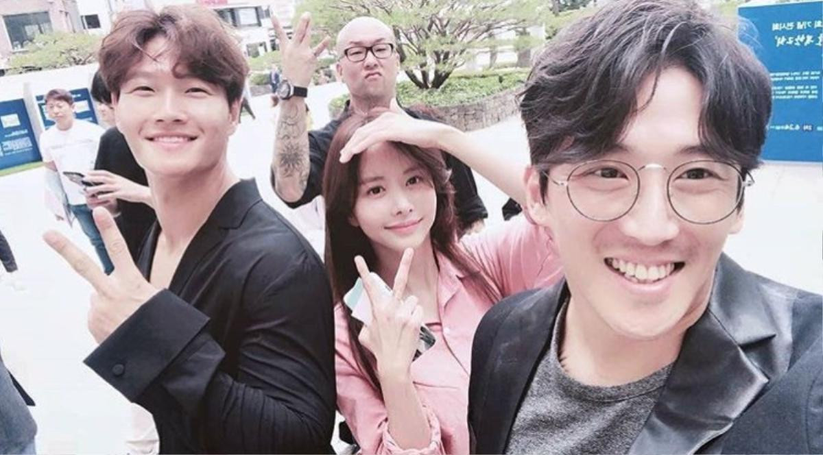 Jung Il Woo - Lee Sang Seob bất ngờ xuất hiện cùng gia đình 'Running Man' tại đám cưới PD Hwan Jin Ảnh 3