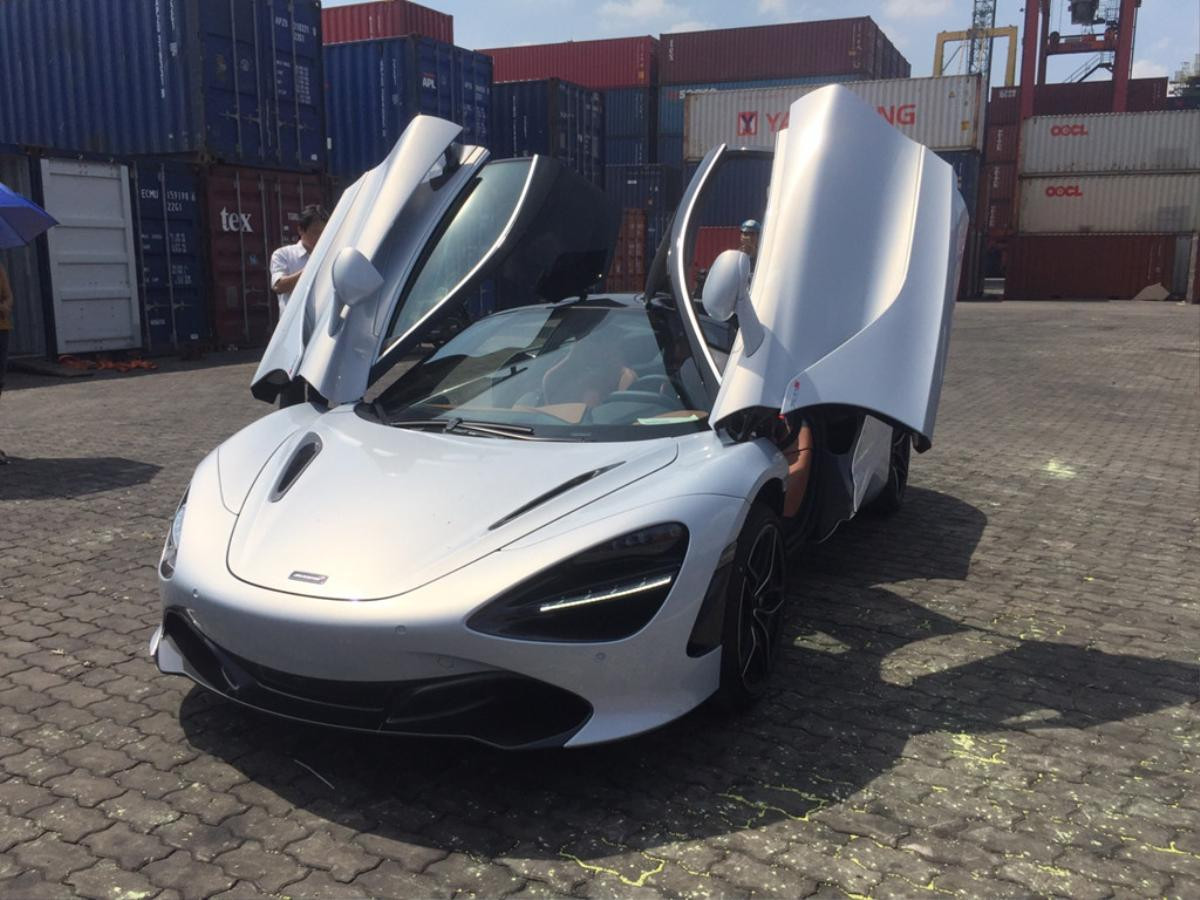 Cường Đô La 'săm soi' siêu xe giá trên 20 tỷ đồng McLaren 720S Ảnh 2