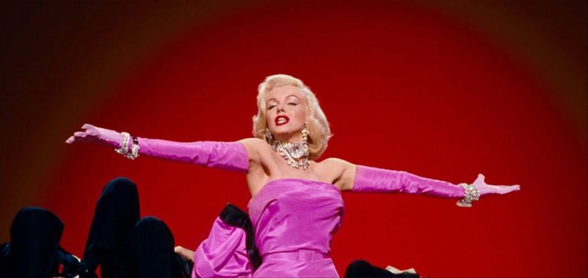 Vẻ đẹp Marilyn Monroe: Tấm vé đến tự do Ảnh 12