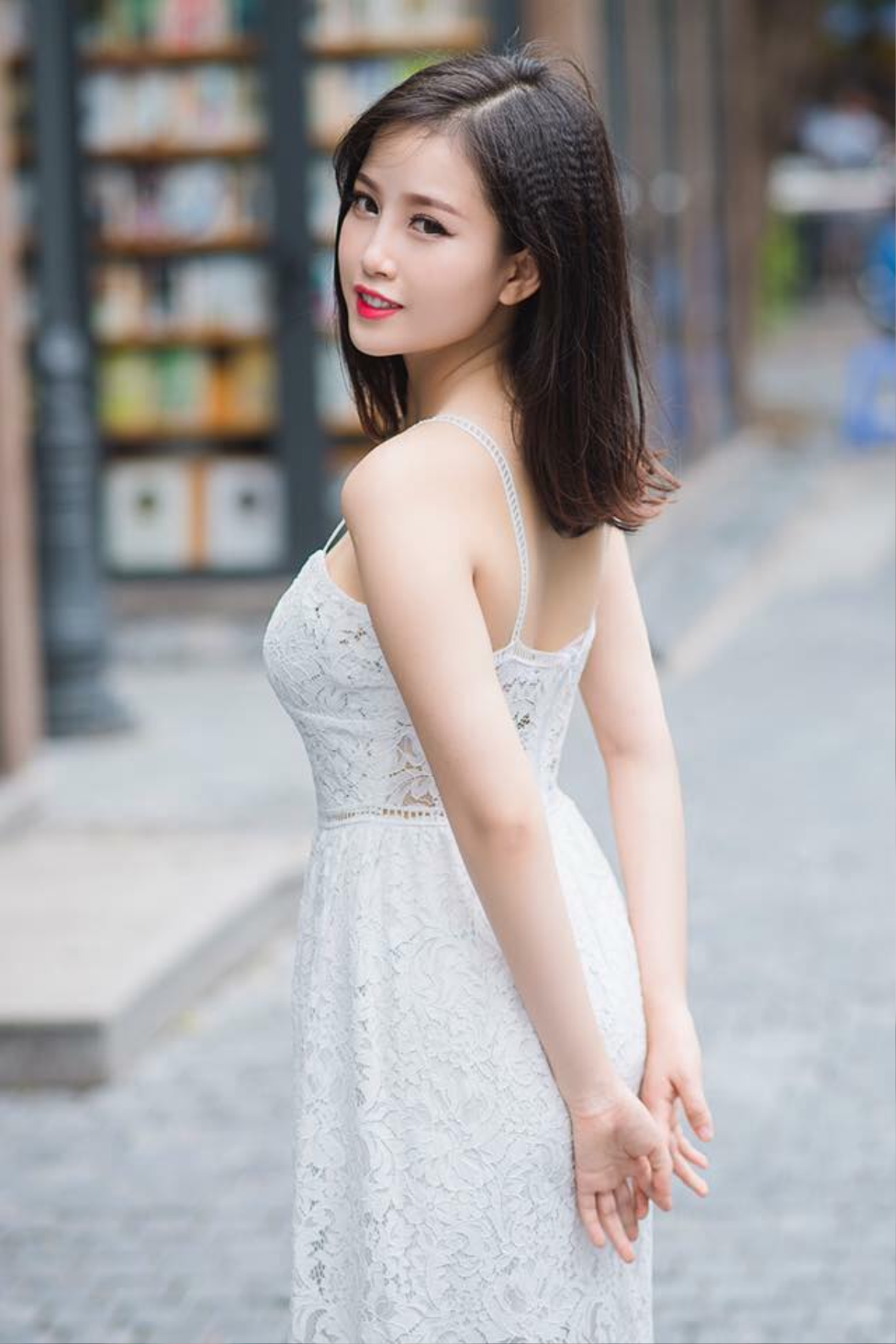 Trường đẹp lại có nhiều hotgirl, bảo sao nơi khai sinh ra NEU Confession lại nổi danh đến thế trong giới trẻ Ảnh 9