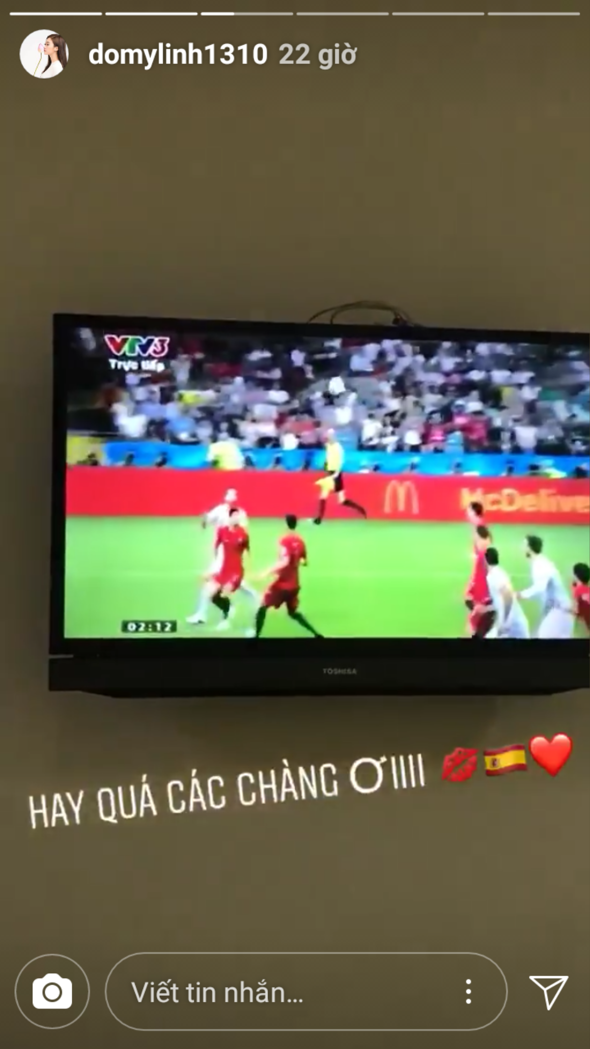 Hoa hậu Đỗ Mỹ Linh gây bất ngờ khi thức tới 2h sáng xem World Cup lại còn bình luận cực 'lầy' Ảnh 2