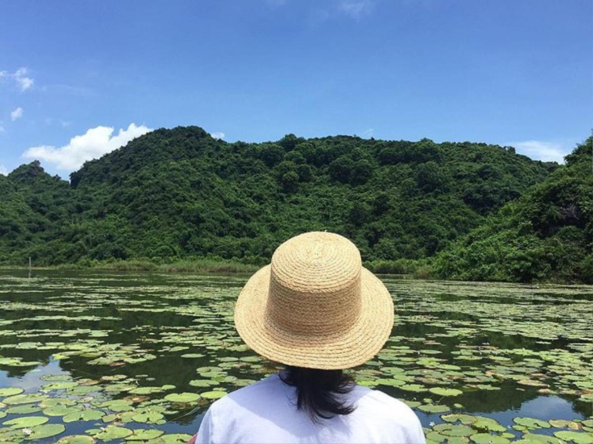 Hồ Quan Sơn - ‘tiên cảnh’ sát sạt Hà Nội đang được giới trẻ truy lùng những ngày này Ảnh 1