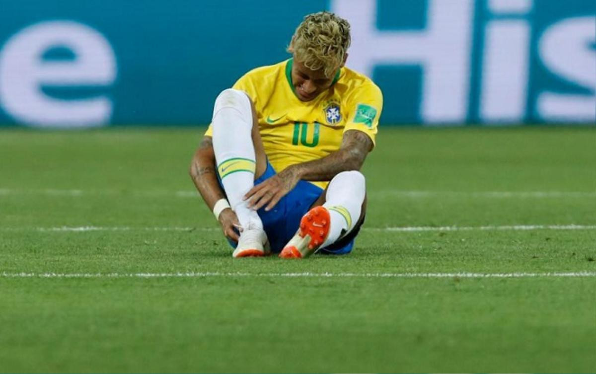 Nóng: Neymar có nguy cơ sớm chia tay World Cup vì dính nhiều đòn trước Thụy Sĩ Ảnh 6