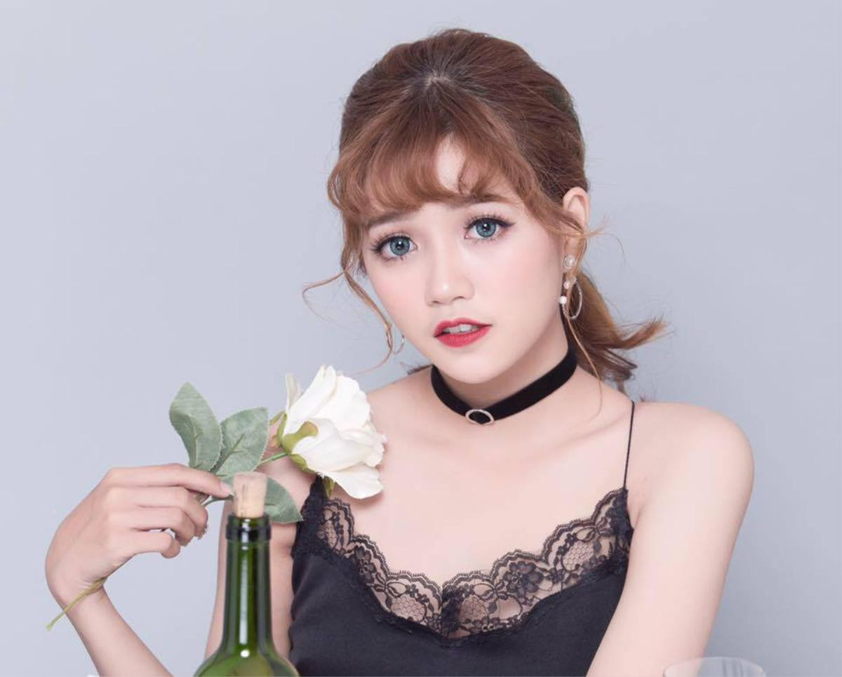 Chân dung xinh đẹp của hot girl 'bị đồn' sẽ xuất hiện trong dự án phim ngắn của Sơn Tùng M-TP Ảnh 15